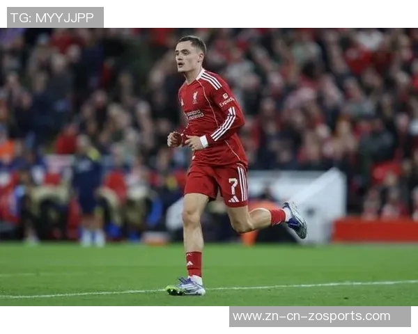 扎卡评选英超中场实力榜单B费领衔维尔茨紧随其后帕尔默位列第三 扎卡评选英超中场实力榜单B费领衔维尔茨紧随其后帕尔默位列第三