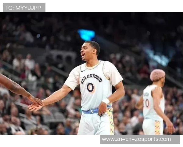 凯尔登约翰逊表现平平12分1板1助外线手感不佳三分球未能命中