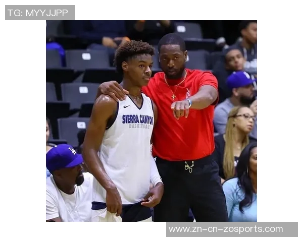 阿里纳斯谈布朗尼母亲与队友约会引发的调侃是否有更深层含义