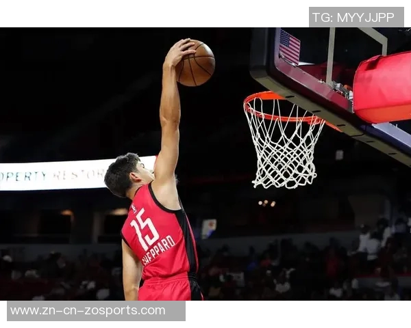 活塞主帅称白魔对CC犯规不当赞扬后者展现出顽强韧性 活塞主帅称白魔对CC犯规不当赞扬后者展现出顽强韧性